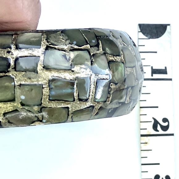 MOTHER OF PEARL MOSAIC INLAY ABALONE SHELL BANGLE BRACELET - Picture 4 of 5